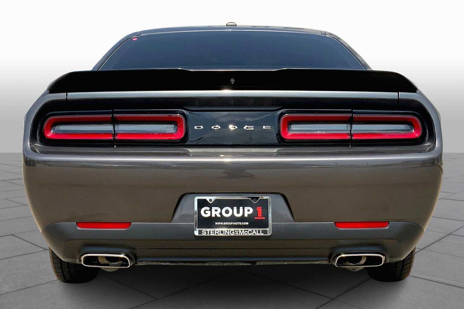 2023 Dodge Challenger SXT photo 4