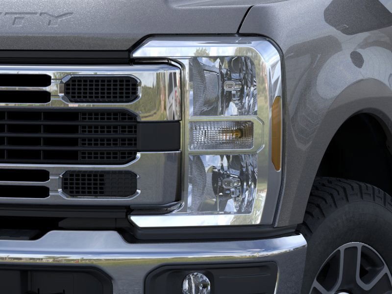 2025 Ford F-350 photo 17