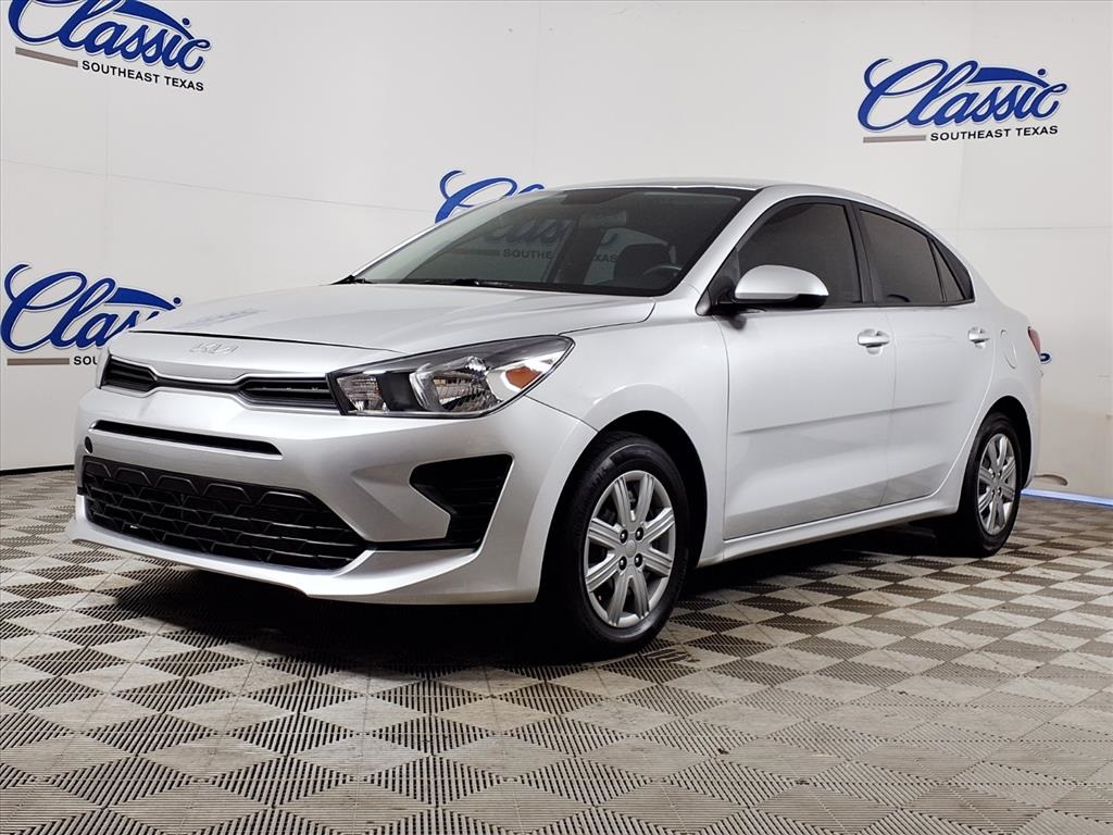 2023 Kia Rio LX photo 4