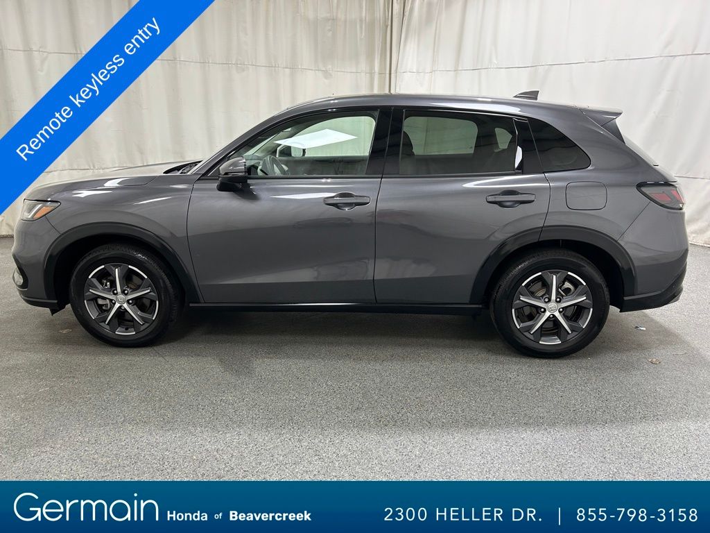 2025 Honda HR-V EX-L photo 4