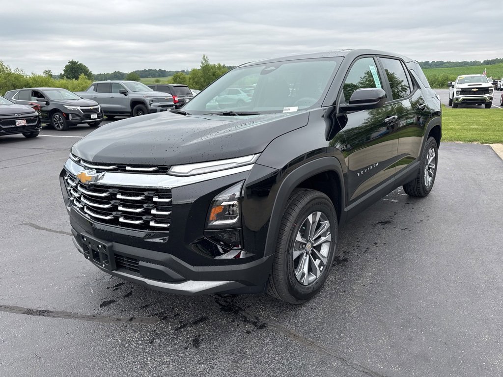 2026 Chevrolet Equinox LT photo 3