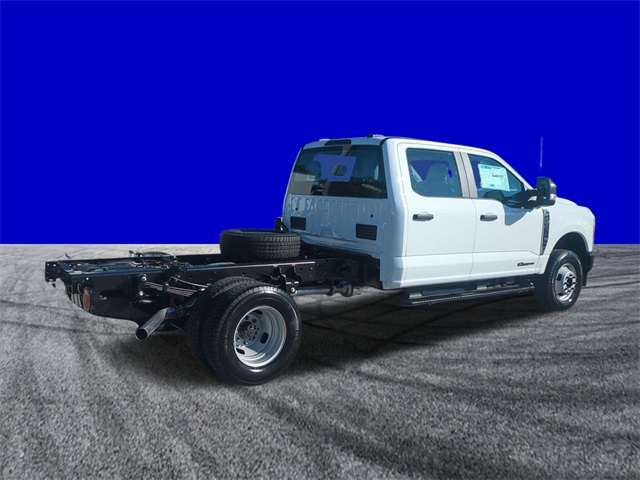 2026 Ford F-350 photo 4