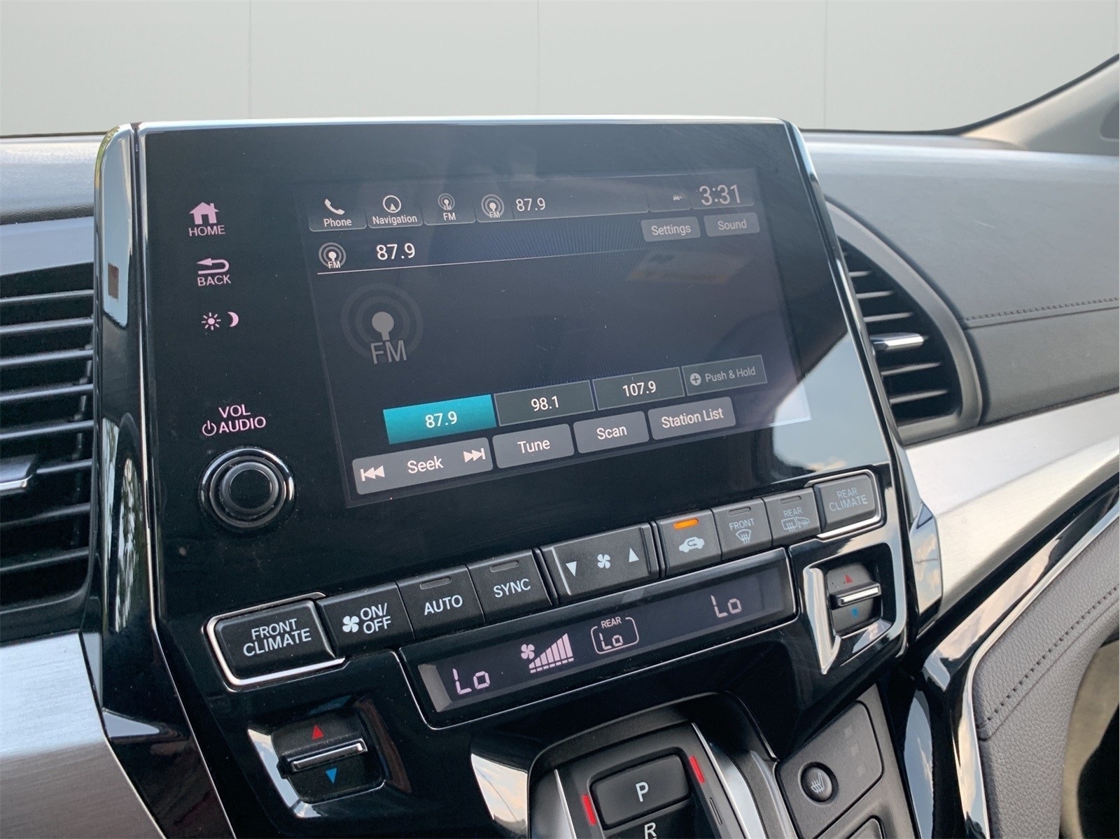 2023 Honda Odyssey Touring photo 15
