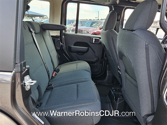 2025 Jeep Wrangler Sport photo 13