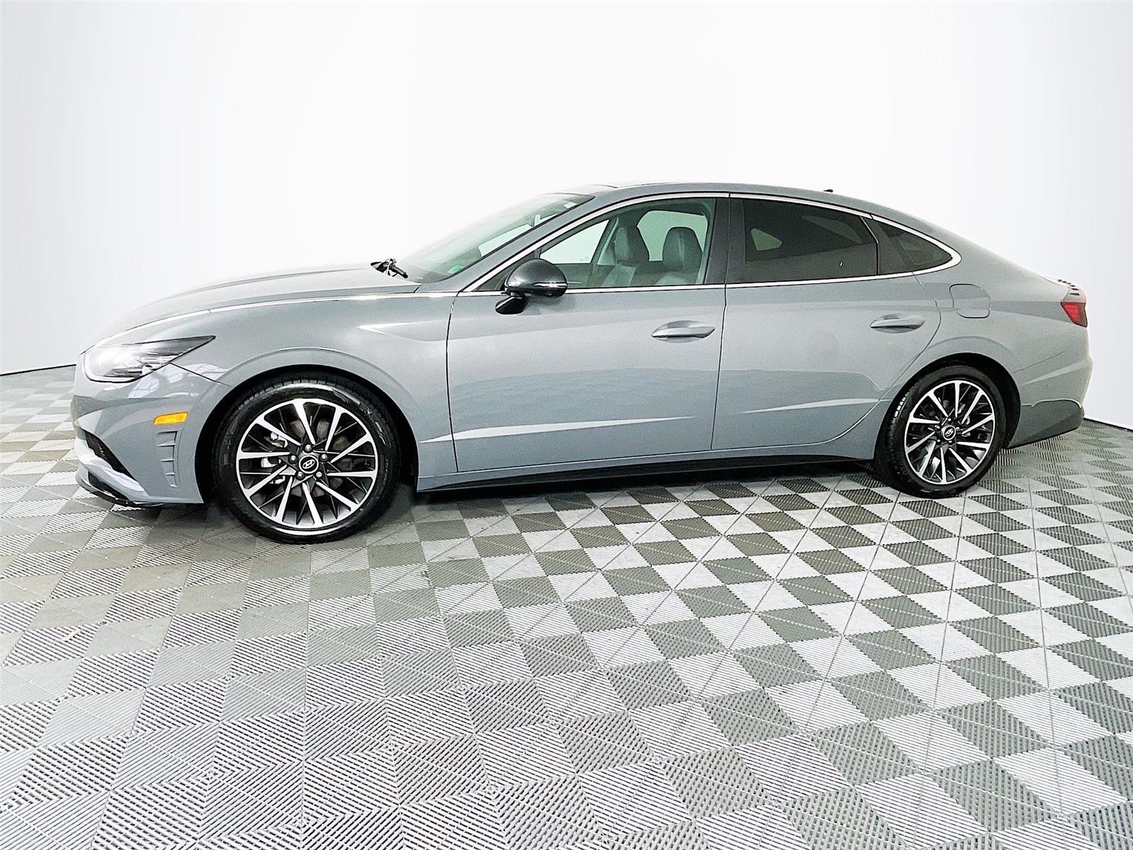 2023 Hyundai Sonata Limited photo 4