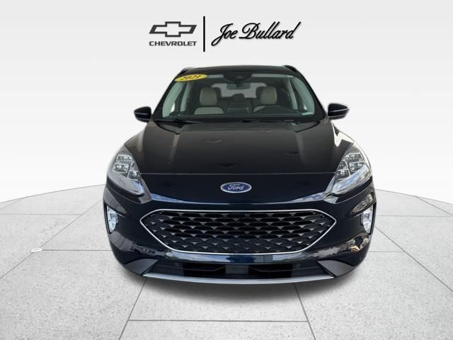 2021 Ford Escape Titanium Hybrid photo 2