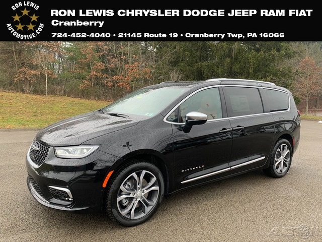 2026 Chrysler Pacifica Pinnacle's photo