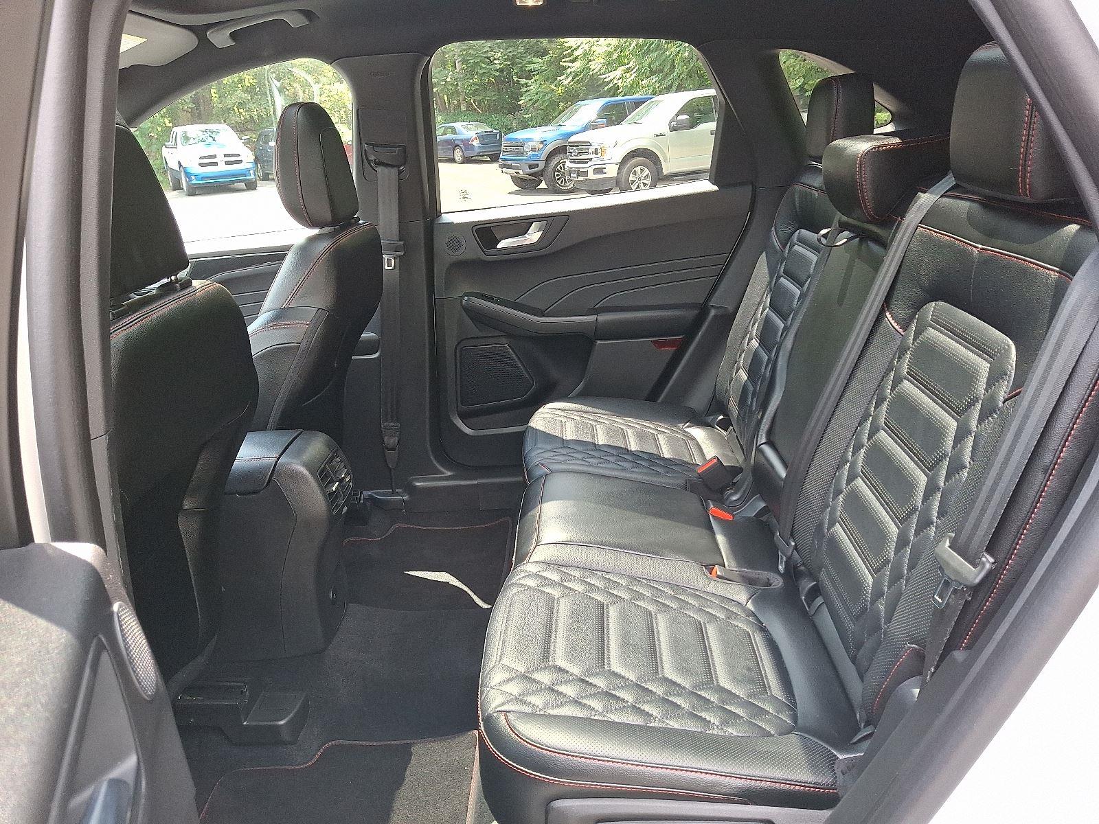 2023 Ford Escape ST-Line Elite photo 9