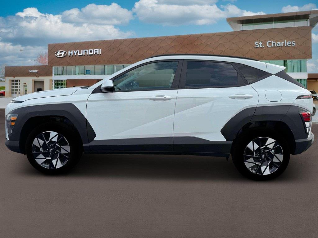2025 Hyundai Kona SEL photo 3