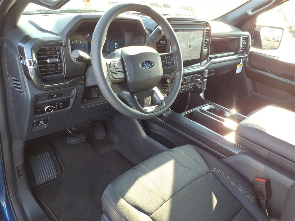 2025 FORD F-150 - Image 31