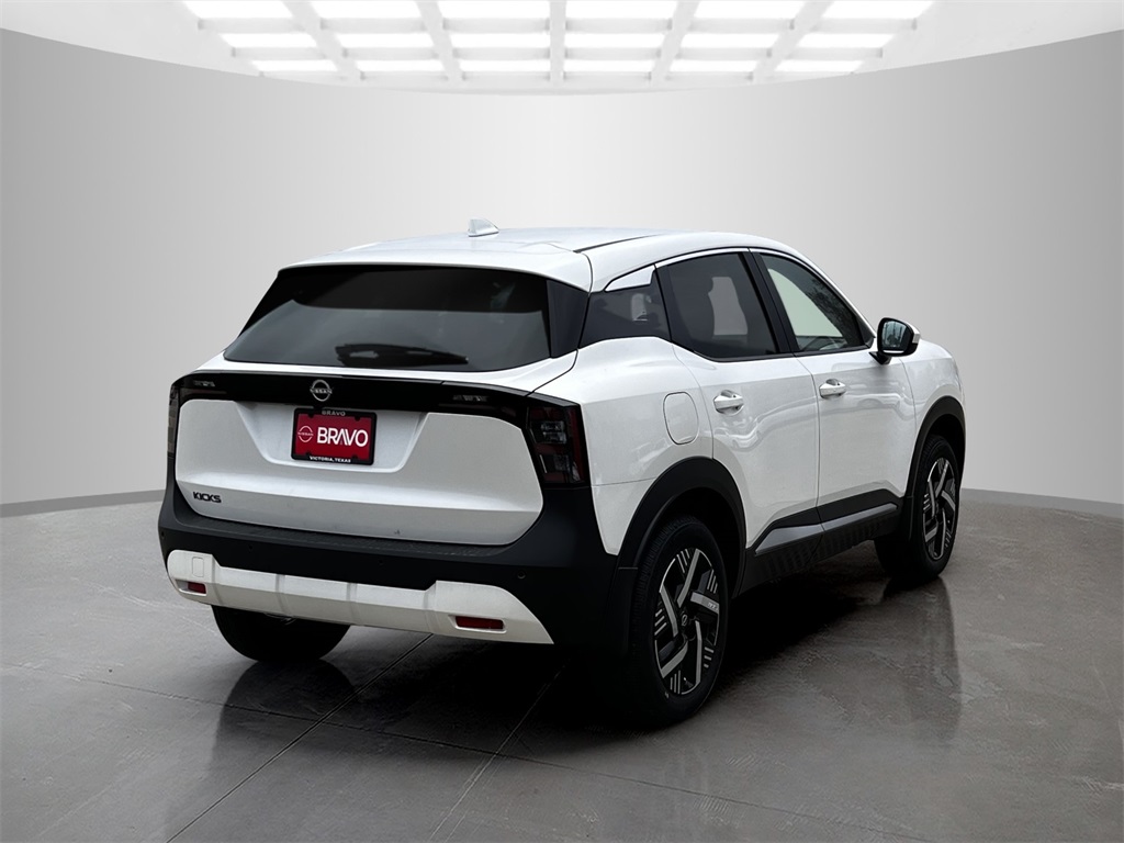 2025 Nissan Kicks SV photo 5