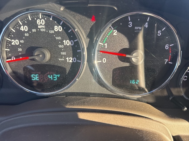 2012 Jeep Liberty Sport photo 4