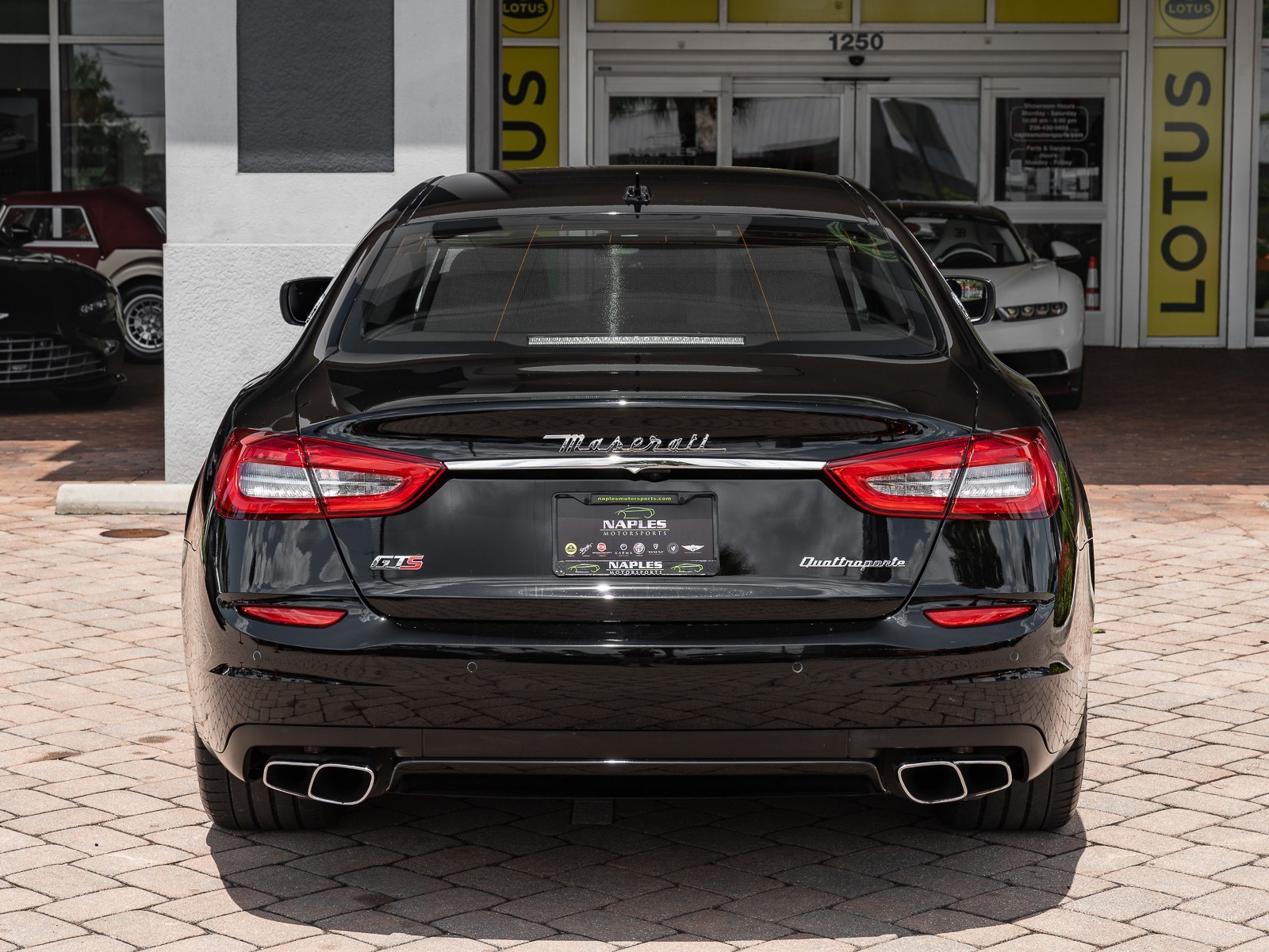 2014 Maserati Quattroporte GTS photo 18