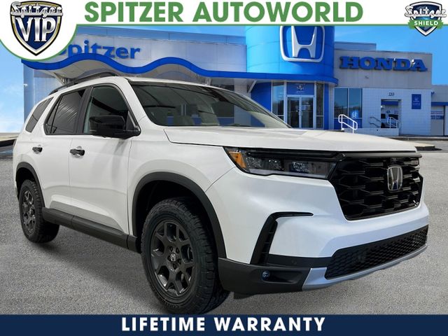 2025 Honda Pilot TrailSport's photo