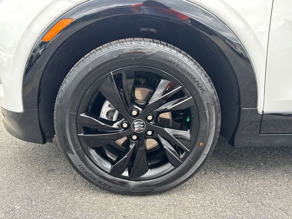 2024 Buick Encore GX Sport Touring photo 9