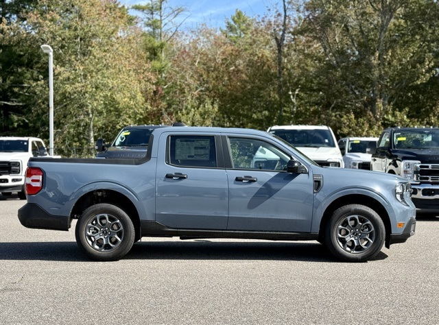 2025 Ford Maverick XLT photo 3