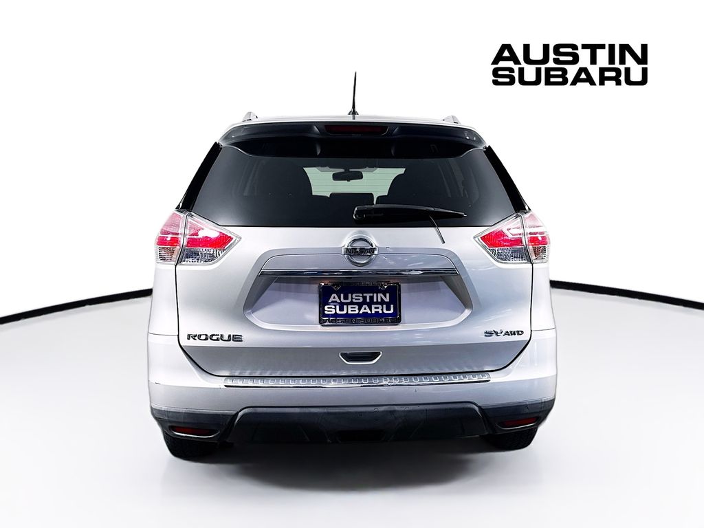 2015 Nissan Rogue SV photo 6