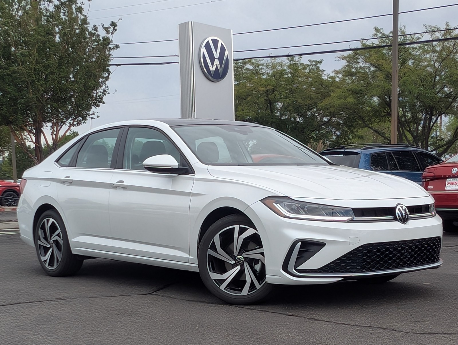 New 2025 Opal White Pearl Volkswagen 1.5T SEL image 1