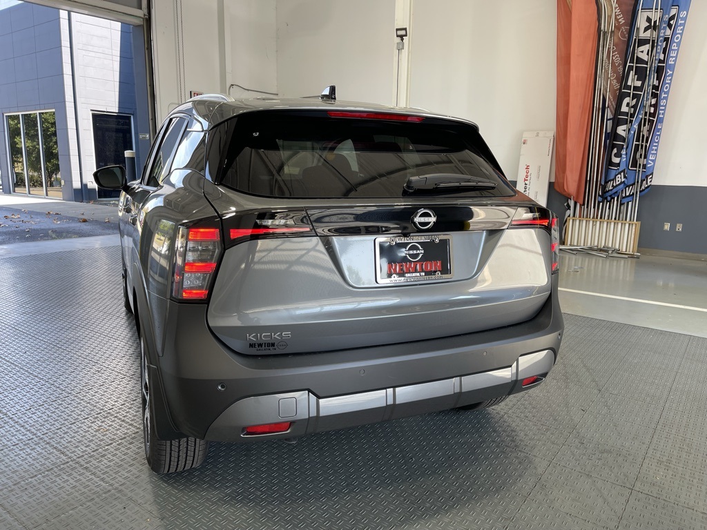 2026 Nissan Kicks SV photo 4