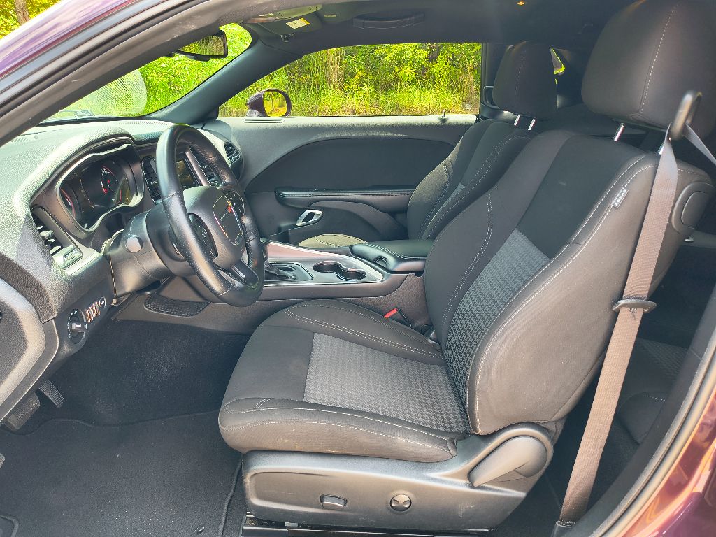 2022 Dodge Challenger SXT photo 14