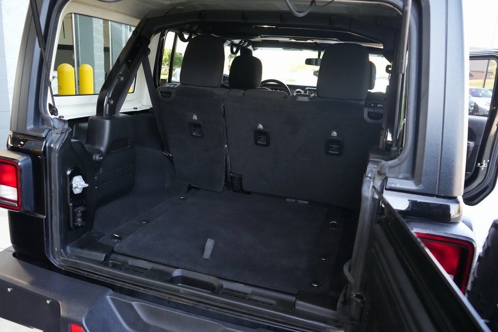 2019 Jeep Wrangler Unlimited Sahara photo 31