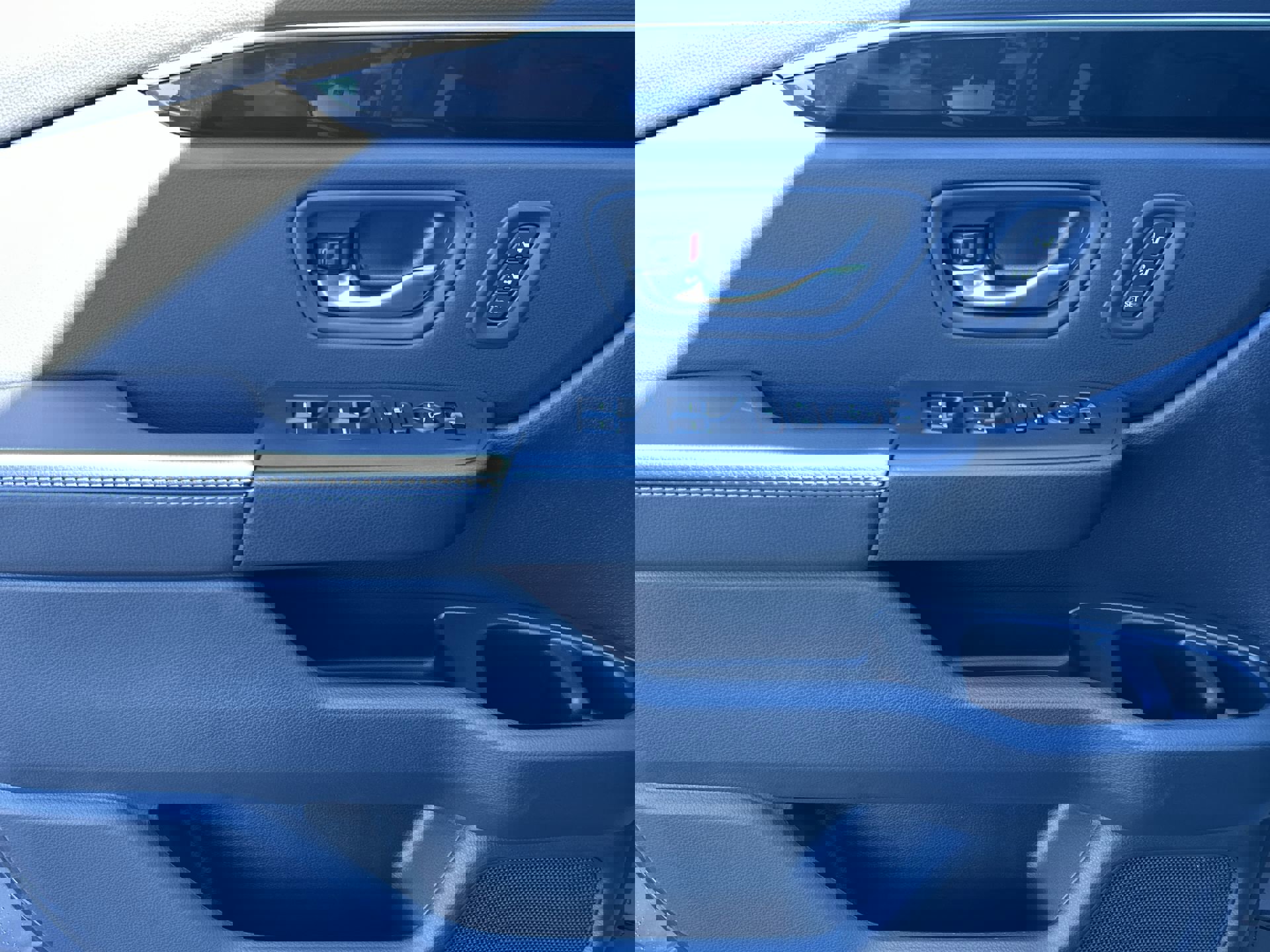 2025 Honda Pilot EX-L photo 12