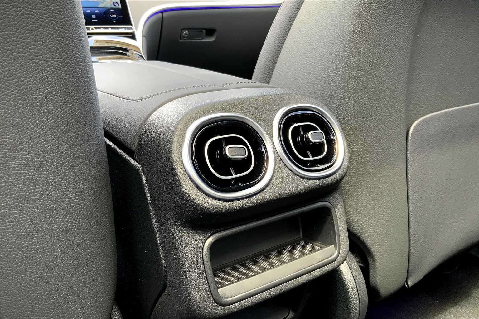 2025 Mercedes Benz GLC 300 4MATIC photo 19