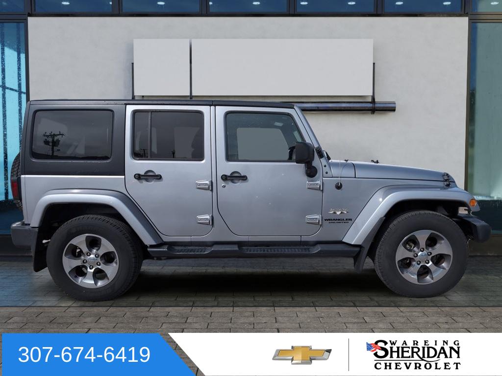 2017 Jeep Wrangler Unlimited Sahara photo 3