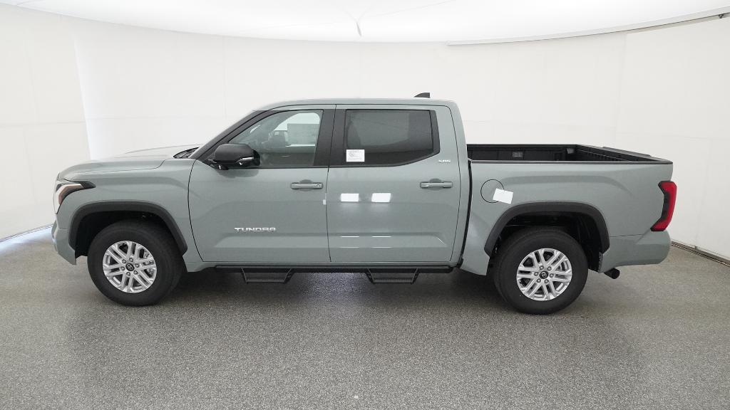 2025 Toyota Tundra SR5 photo 9