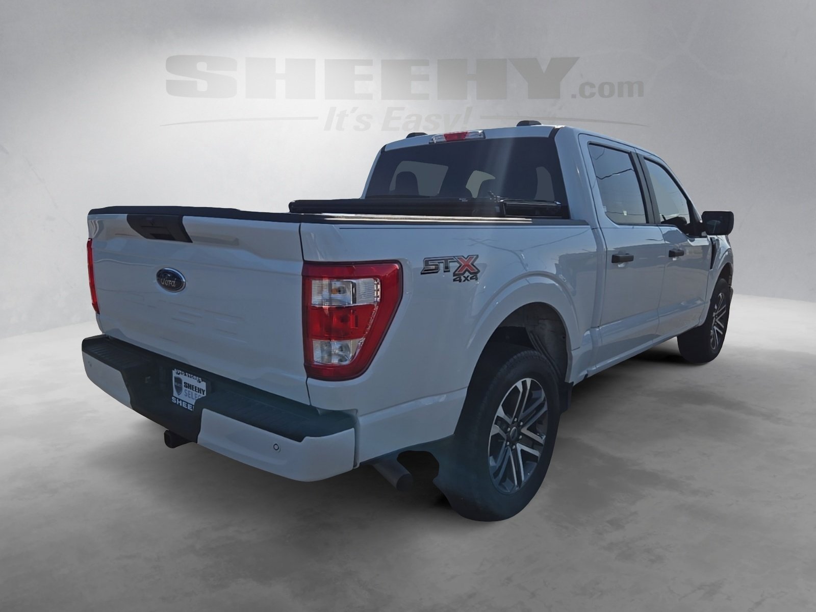 2022 Ford F-150 XL photo 14