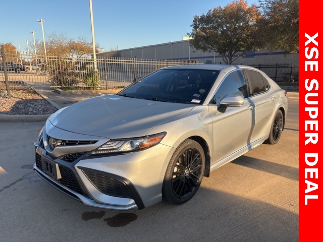 2022 Toyota Camry XSE's photo