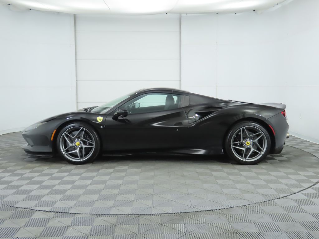 2021 Ferrari F8 Spider Base photo 16