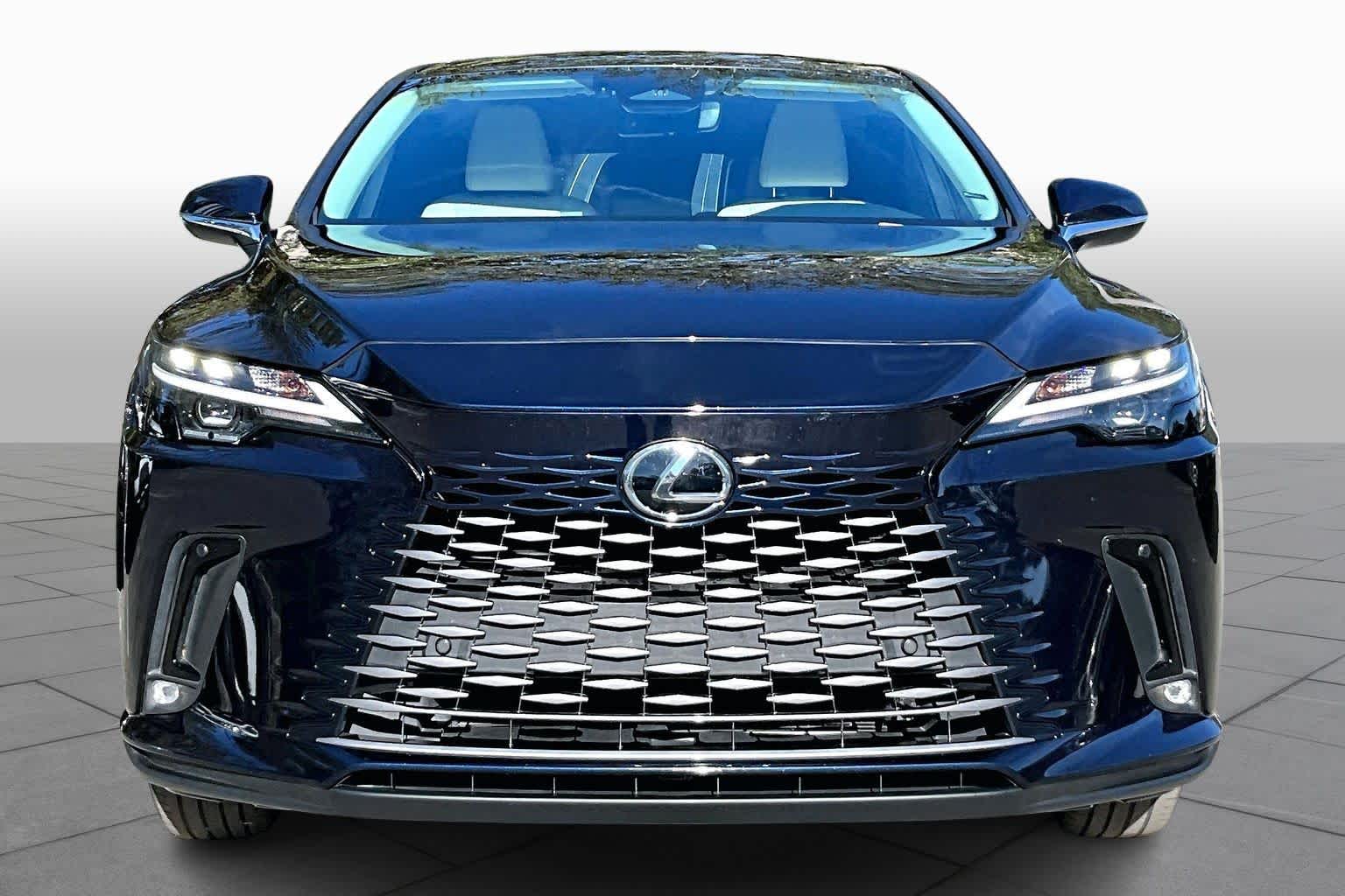 2023 Lexus RX photo 3