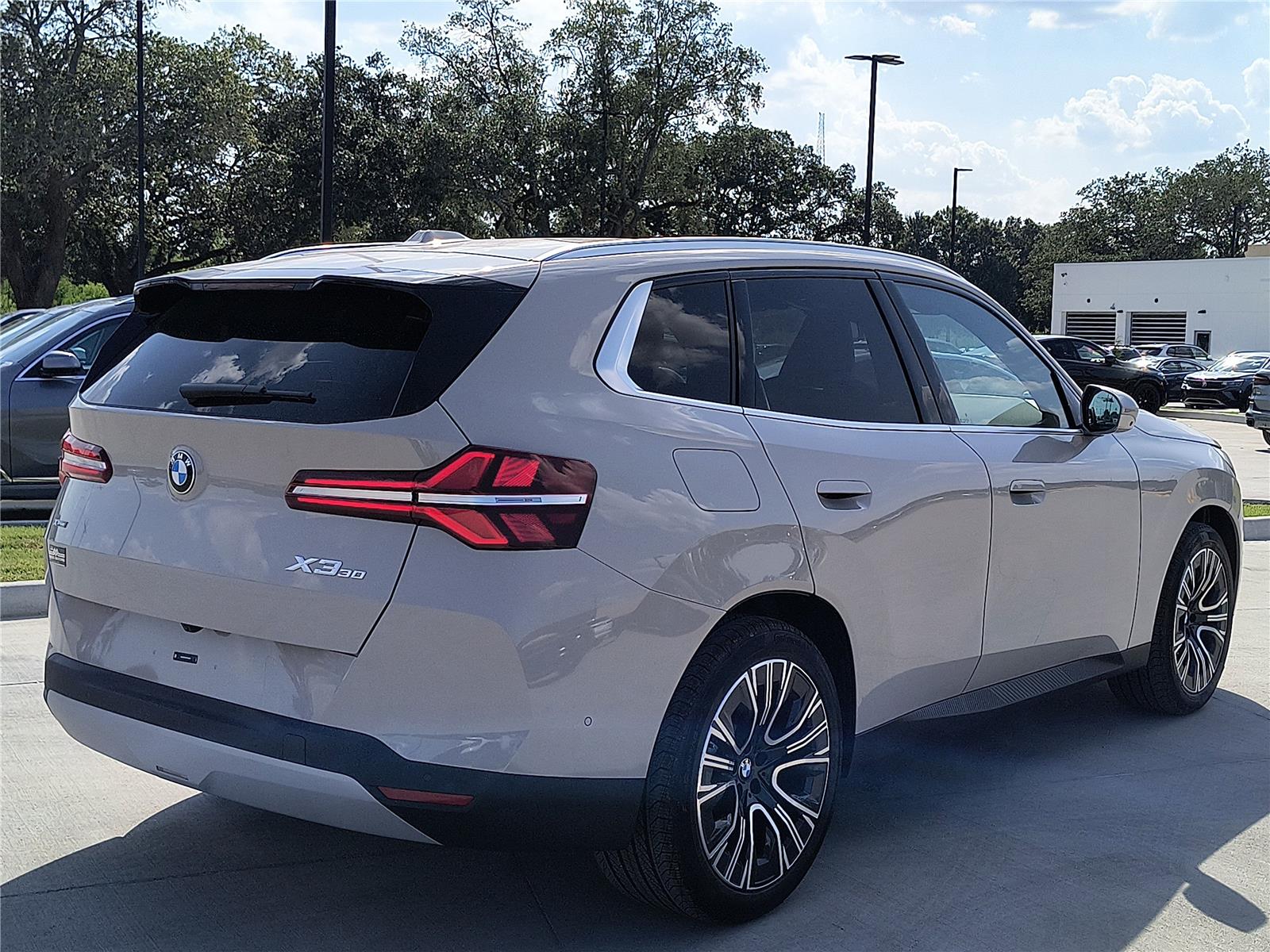 2026 Bmw X3 photo 3