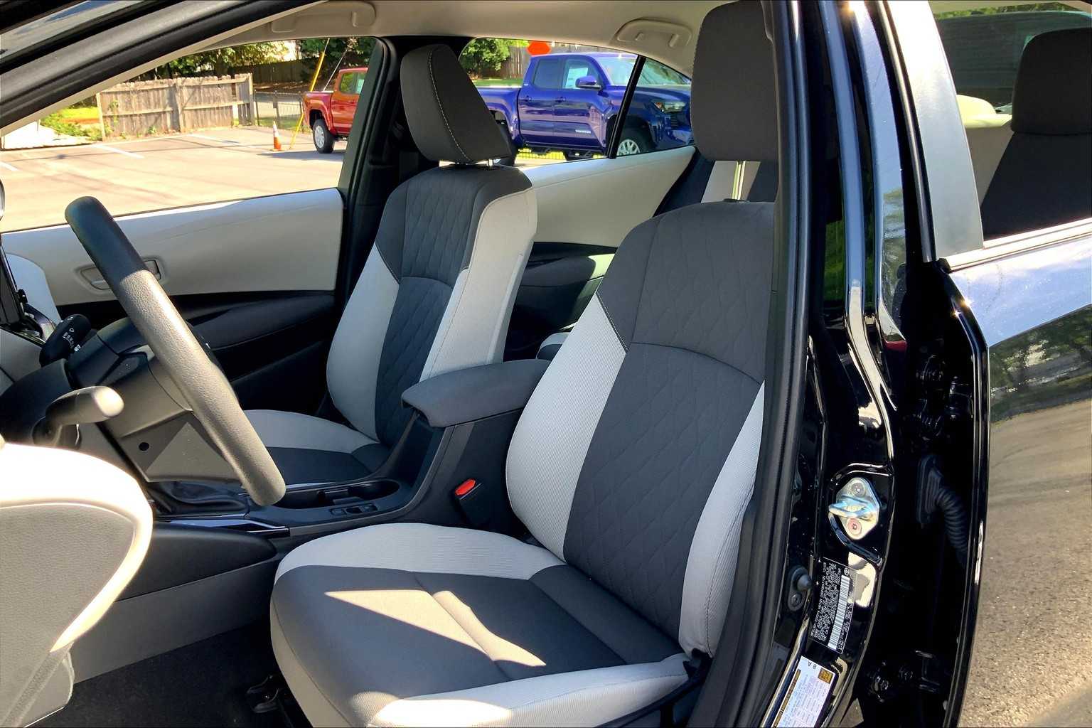 Image 6 of Certified Pre-Owned 2024 Toyota Corolla Hybrid LE