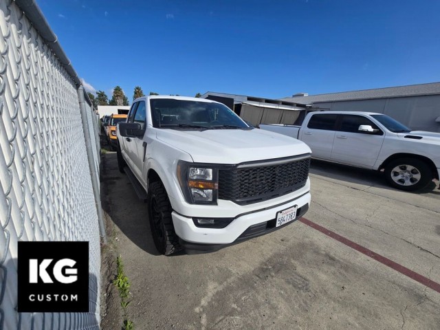 2023 Ford F-150 XL's photo