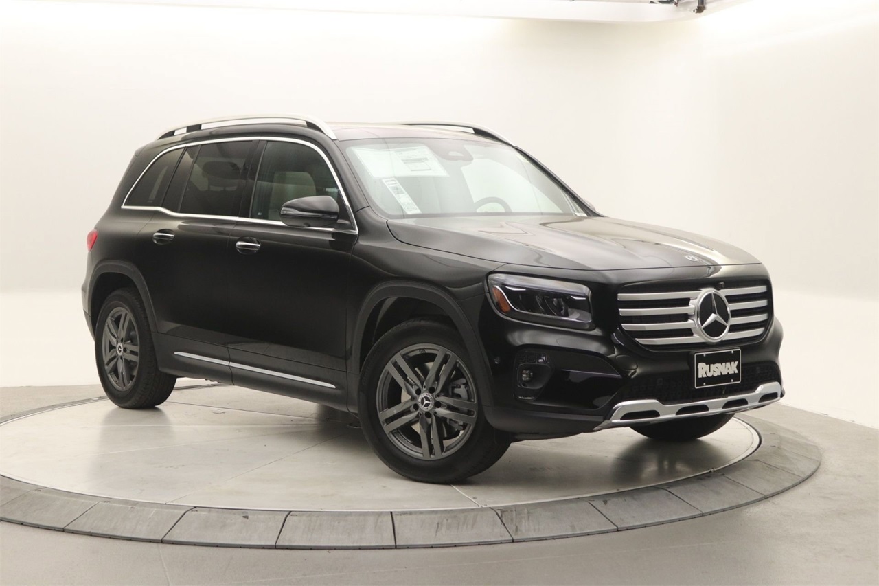 2026 Mercedes-Benz GLB GLB 250's photo