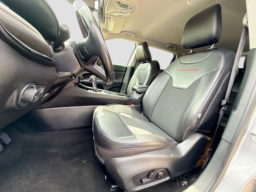 2022 Jeep Compass Trailhawk photo 17