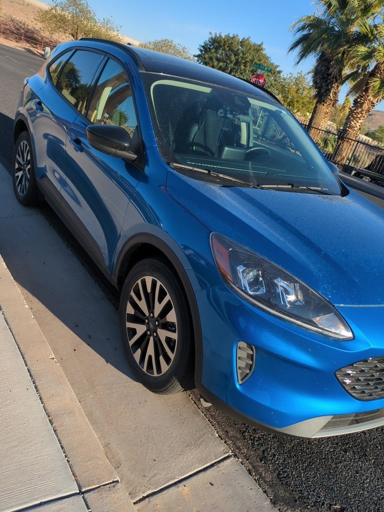 2020 Ford Escape SE Sport Hybrid photo 2
