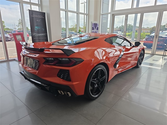 2020 Chevrolet Corvette Stingray 2LT photo 2
