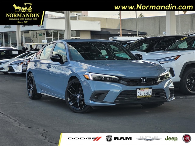 2024 Honda Civic Hatchback Sport's photo