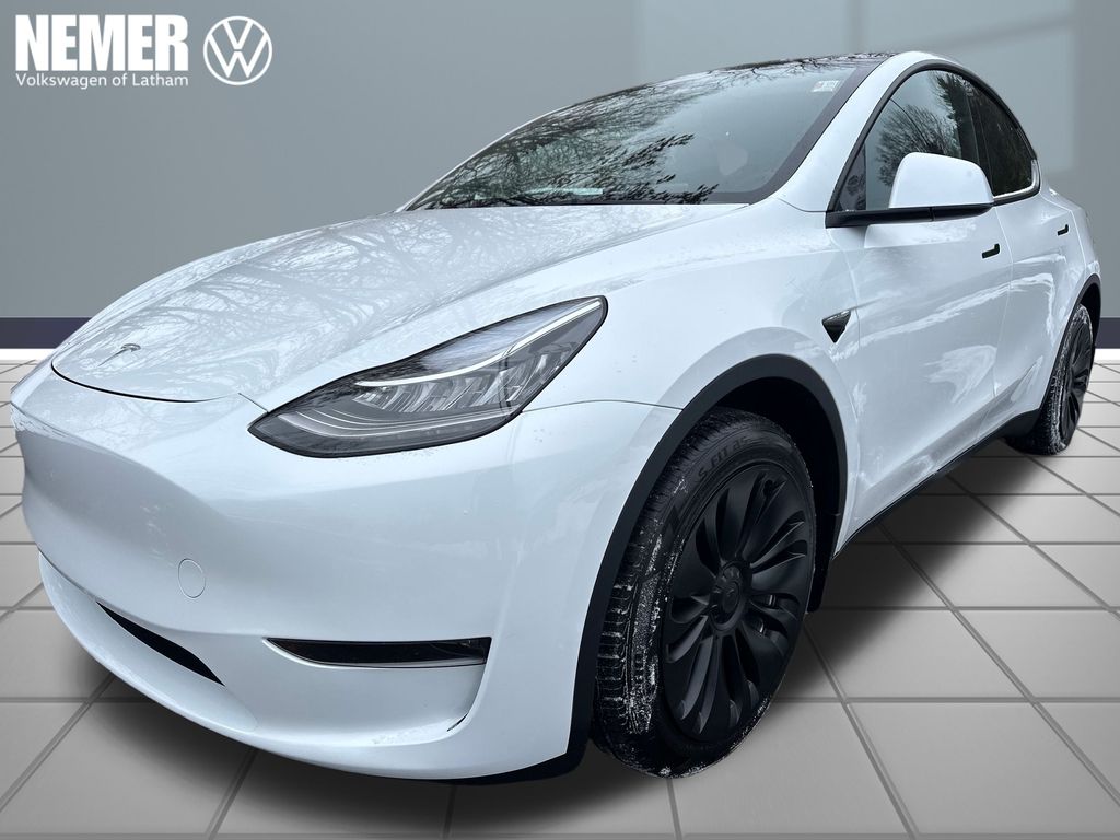 2023 Tesla Model Y Performance's photo