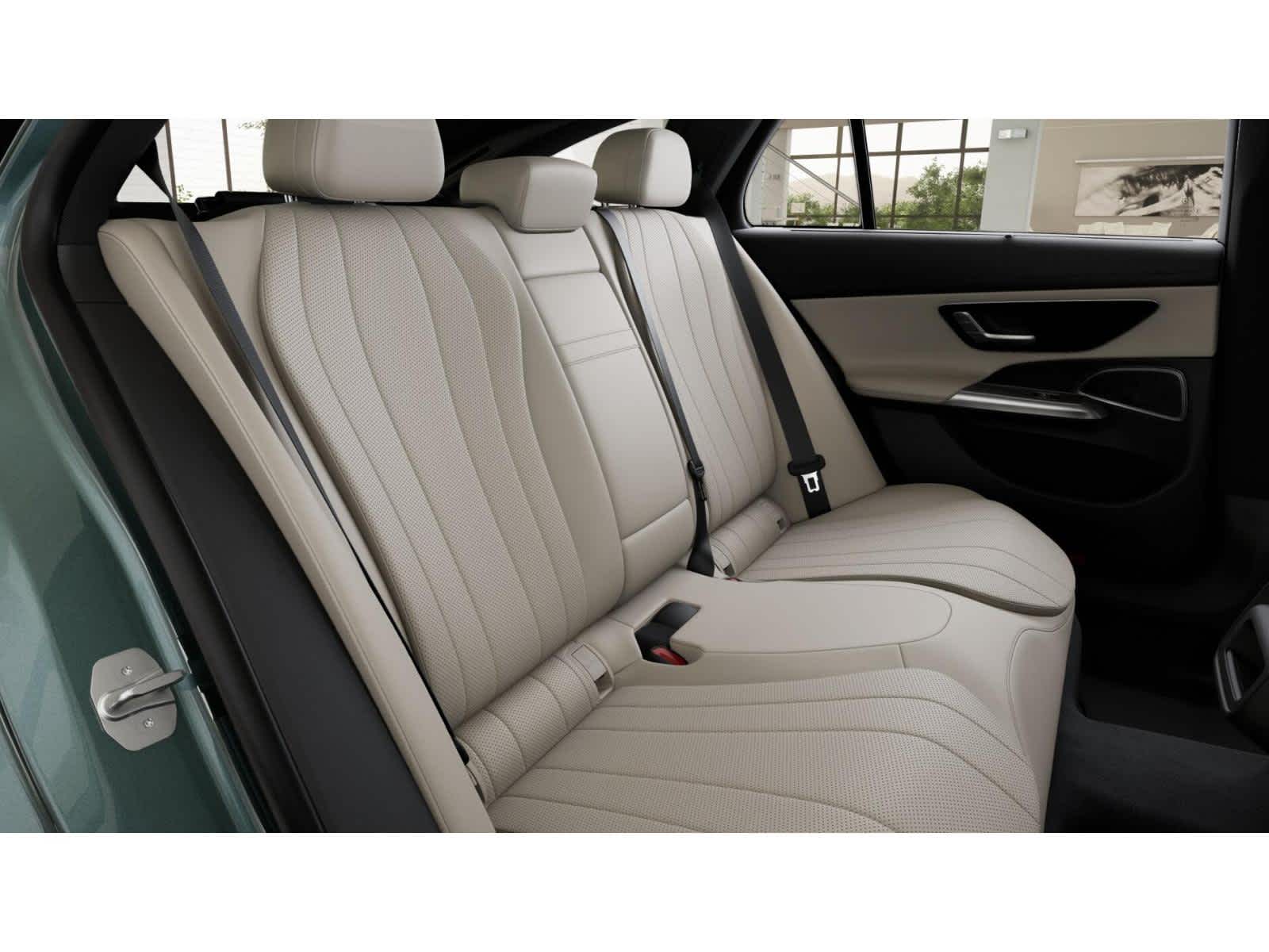 2026 Mercedes Benz E 450 4MATIC Wagon photo 5