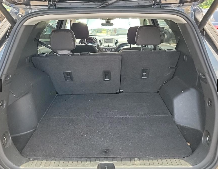 2022 Chevrolet Equinox LT photo 9