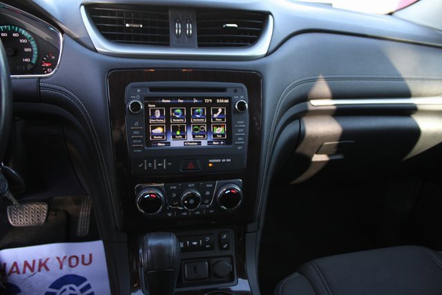 2017 Chevrolet Traverse 2LT photo 24