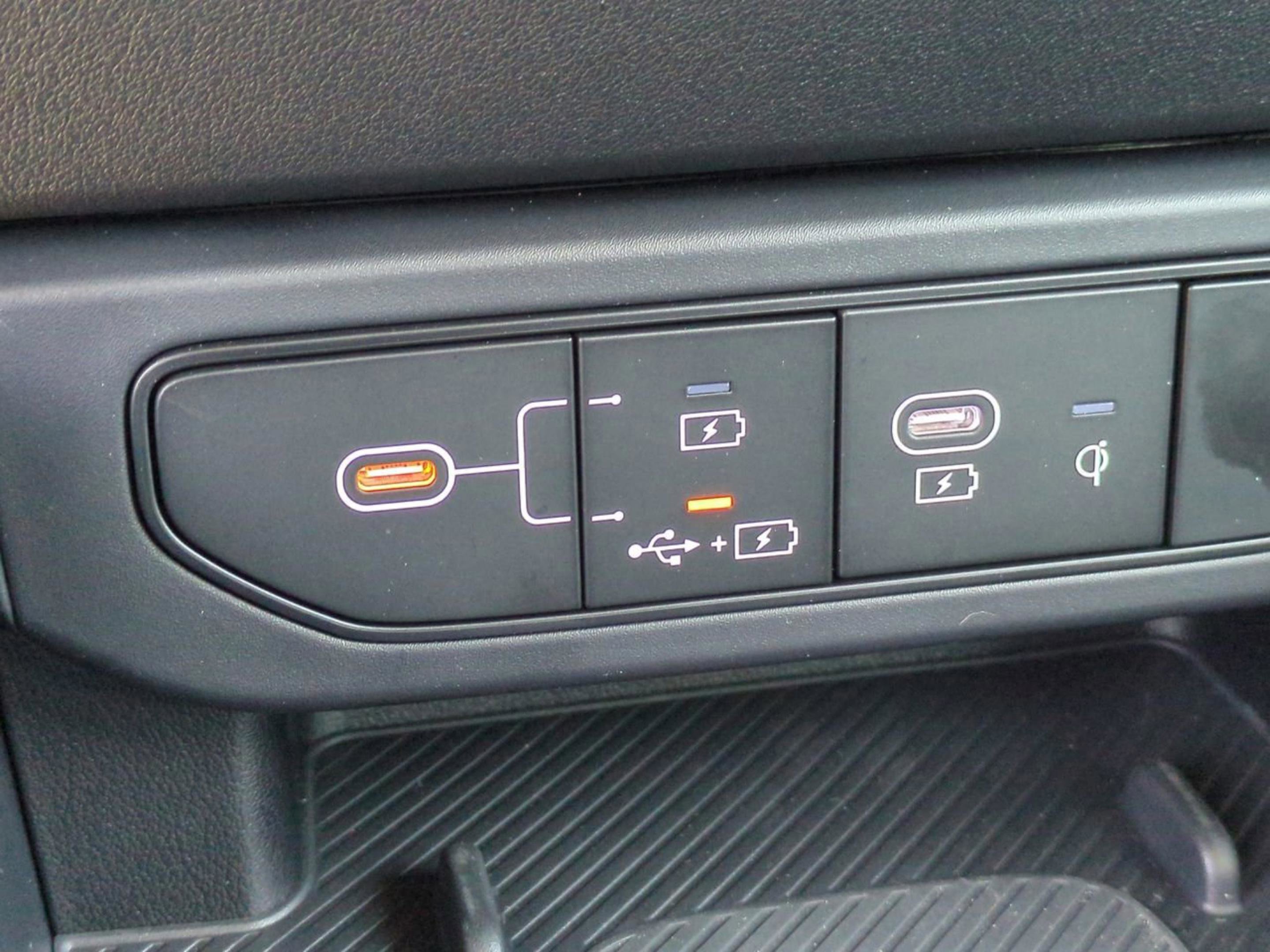 2025 Kia K4 EX photo 21