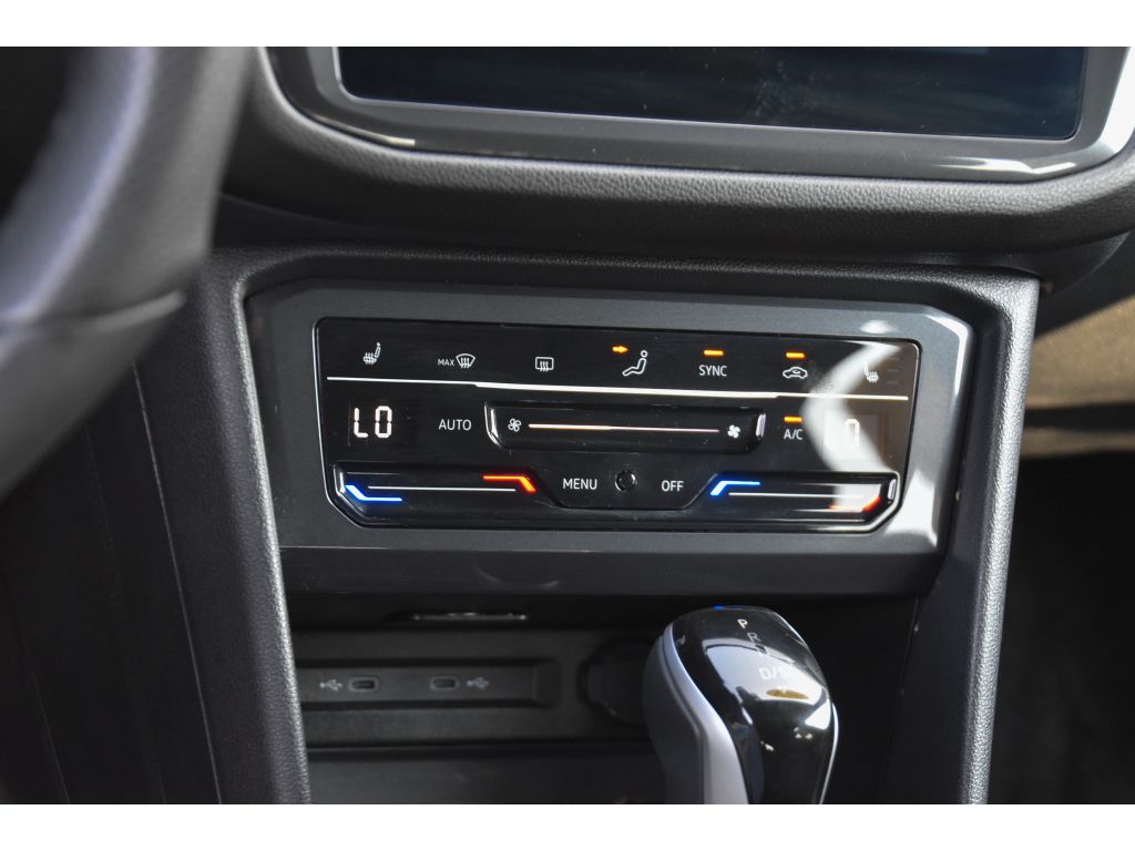 2024 Volkswagen Tiguan SE R-Line Black photo 33
