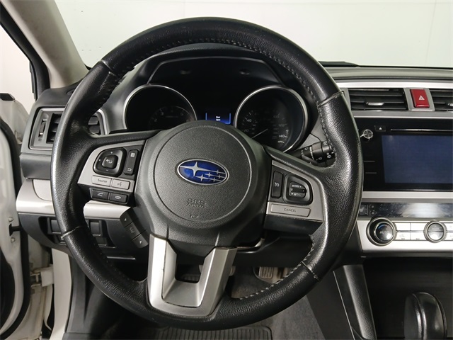 2017 Subaru Outback 2.5i Premium photo 10