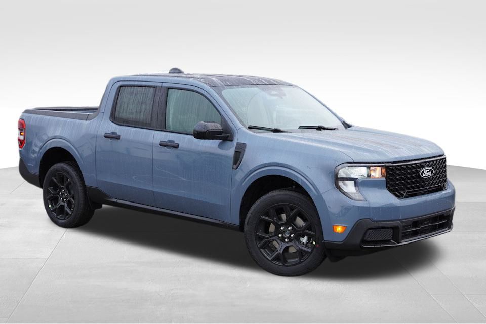 2025 Ford Maverick XLT's photo