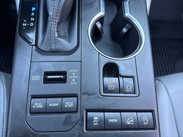 2020 Toyota Highlander XLE photo 32